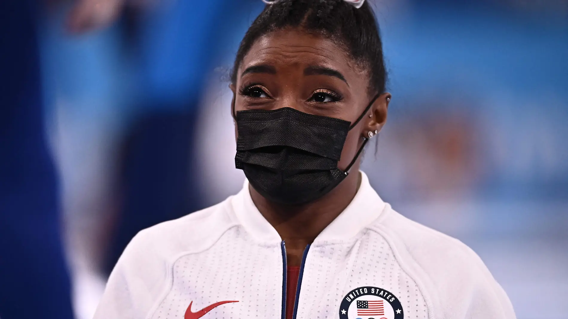 Simone Biles sufre lesión y abandona Tokio 2020